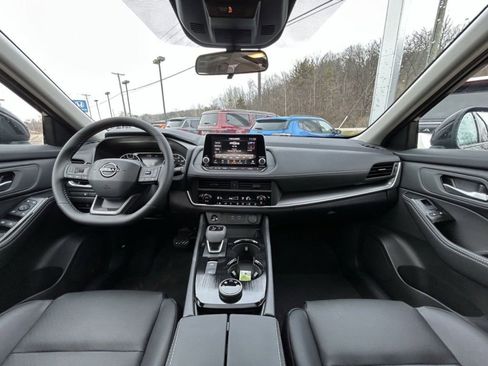 New 2026 Nissan Rogue SV image 8