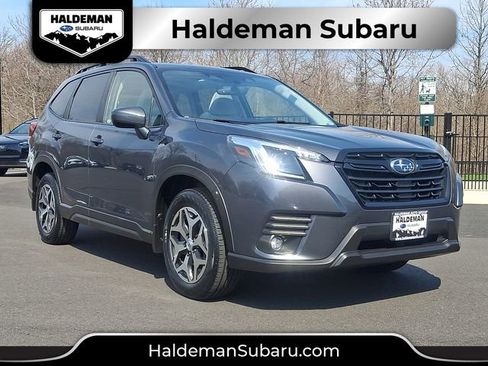 Used 2024 Subaru Forester Premium image 1