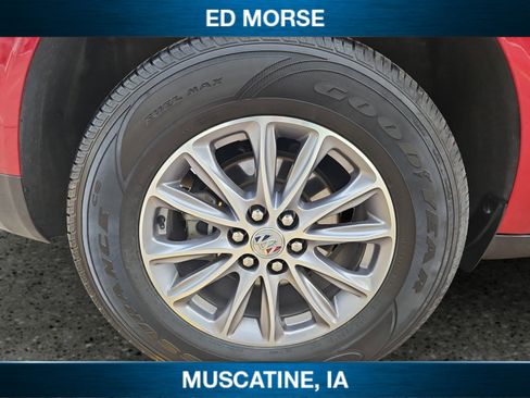 Used 2024 Buick Enclave Premium image 11