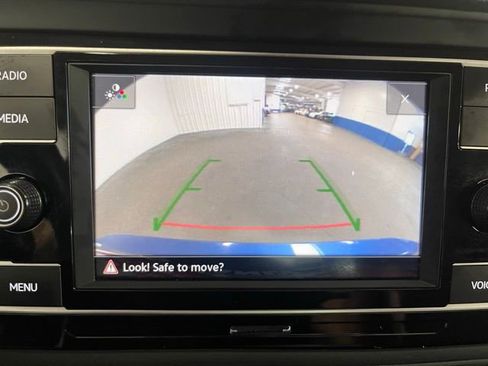 Used 2024 Volkswagen Jetta SE image 28