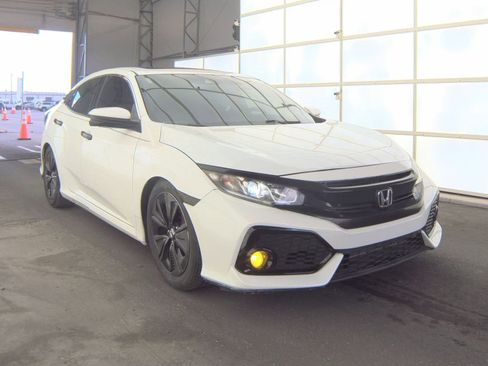 Used 2019 Honda Civic EX image 2