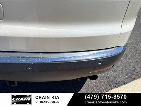 Used 2012 GMC Acadia SLT FWD image 14