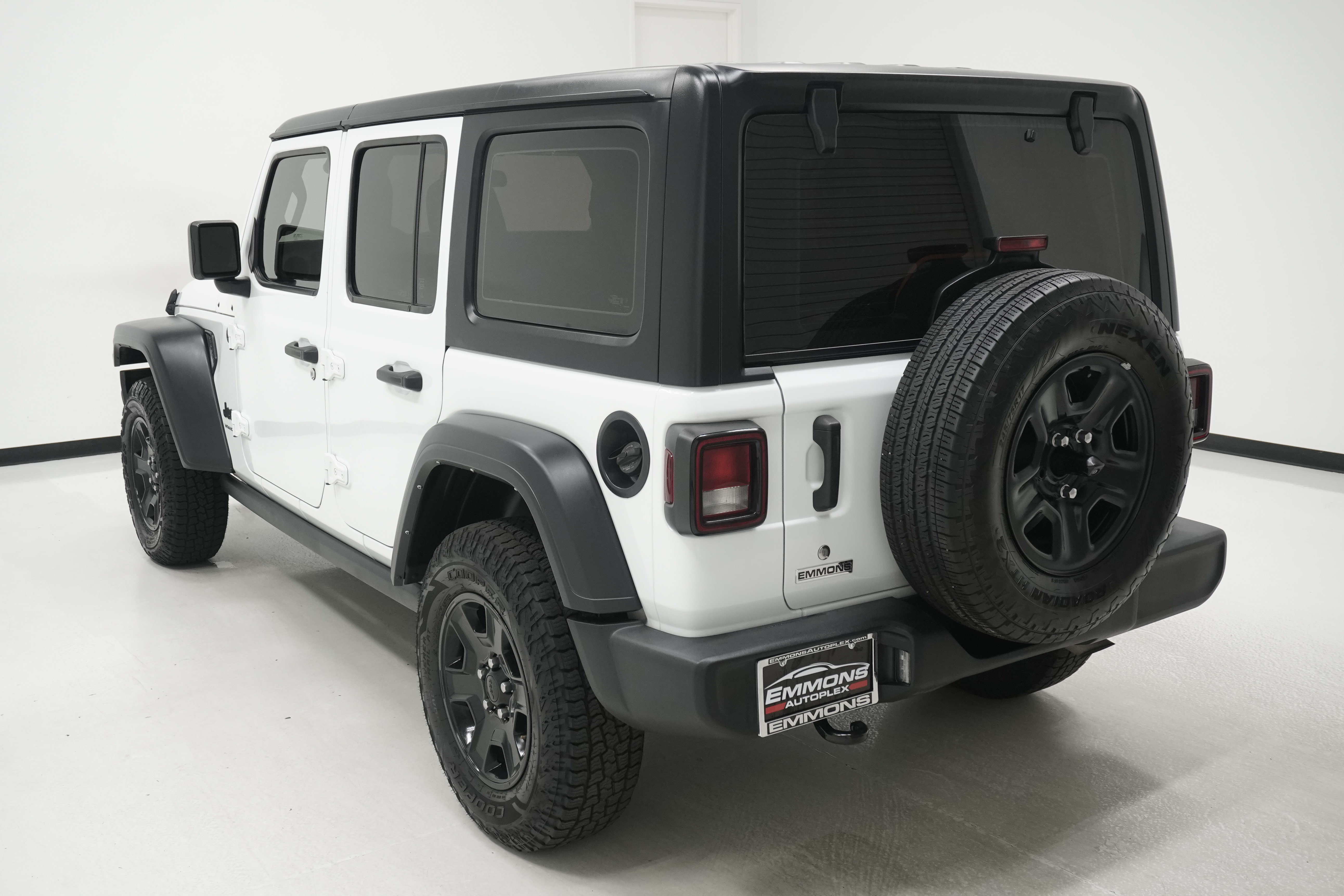 Used 2024 Jeep Wrangler Unlimited Sport AWD/4WD image 6