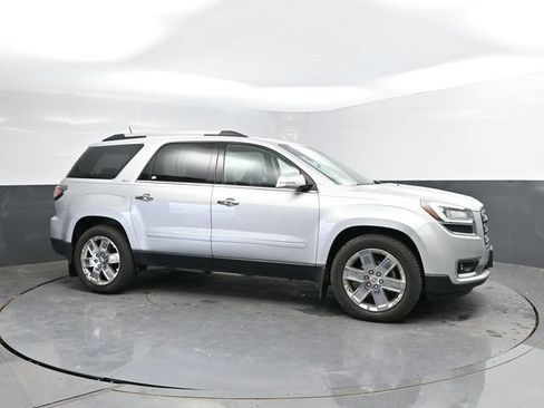 Used 2017 GMC Acadia Limited SLT AWD/4WD image 3