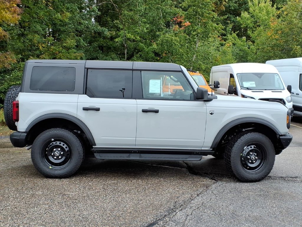 New 2026 Ford Bronco Big Bend w/ Black Diamond Package AWD/4WD image 3