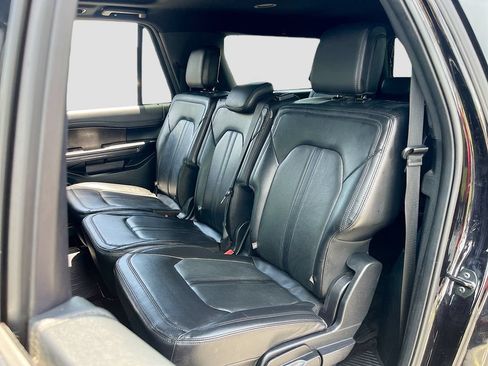 Used 2021 Ford Expedition Max Limited RWD image 26