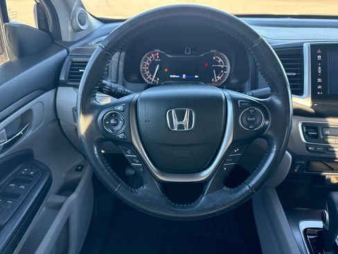 Used 2017 Honda Ridgeline RTL-T image 25