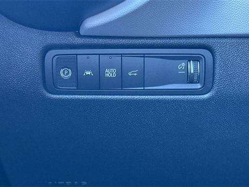 New 2026 Chevrolet Equinox EV LT image 33