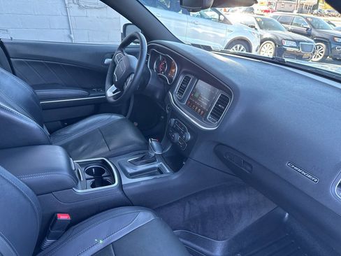Used 2015 Dodge Charger SXT w/ AWD Premium Group image 26