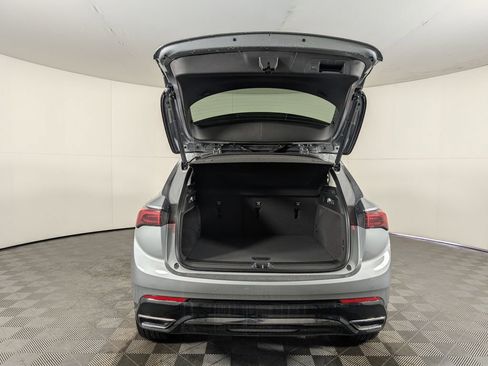 New 2025 Buick Envision Sport Touring image 9