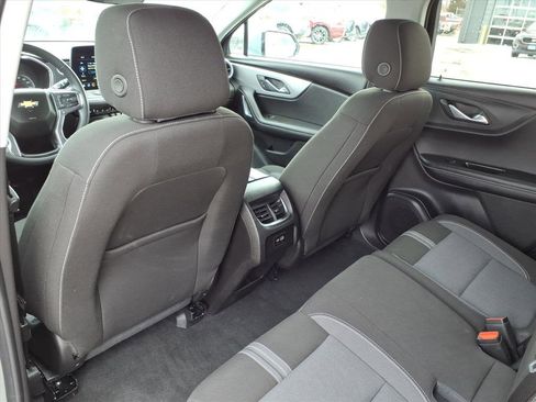 Used 2025 Chevrolet Blazer LT image 12