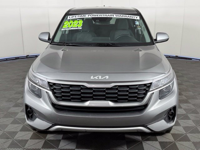 Certified 2023 Kia Seltos LX AWD/4WD image 2