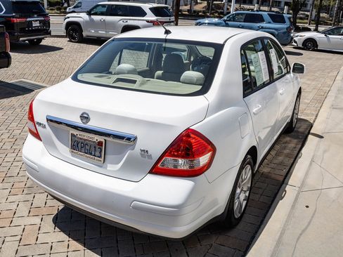 Used 2009 Nissan Versa Sedan w/ ABS Pkg FWD image 7