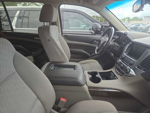 Used 2018 Chevrolet Tahoe LS w/ All-Season Package RWD image 4