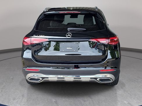 Used 2026 Mercedes-Benz GLC 300 image 7