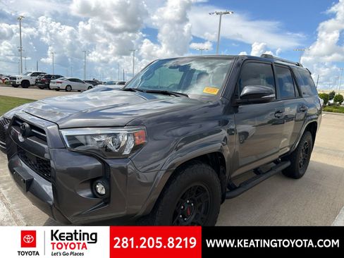 Used 2023 Toyota 4Runner SR5 Premium w/ Moonroof Package RWD image 7