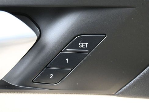 Used 2021 BMW X5 sDrive40i w/ Premium Package image 5