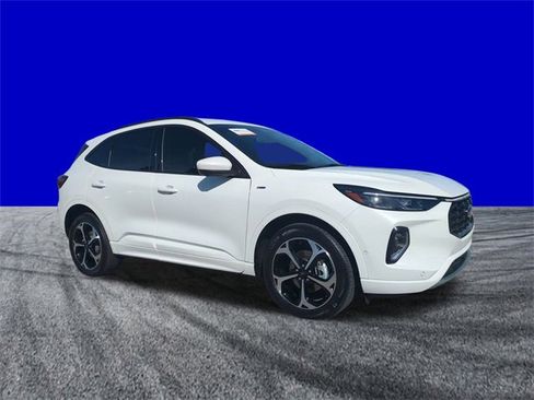 Certified 2023 Ford Escape ST-Line Elite w/ Premium Technology Package image 2