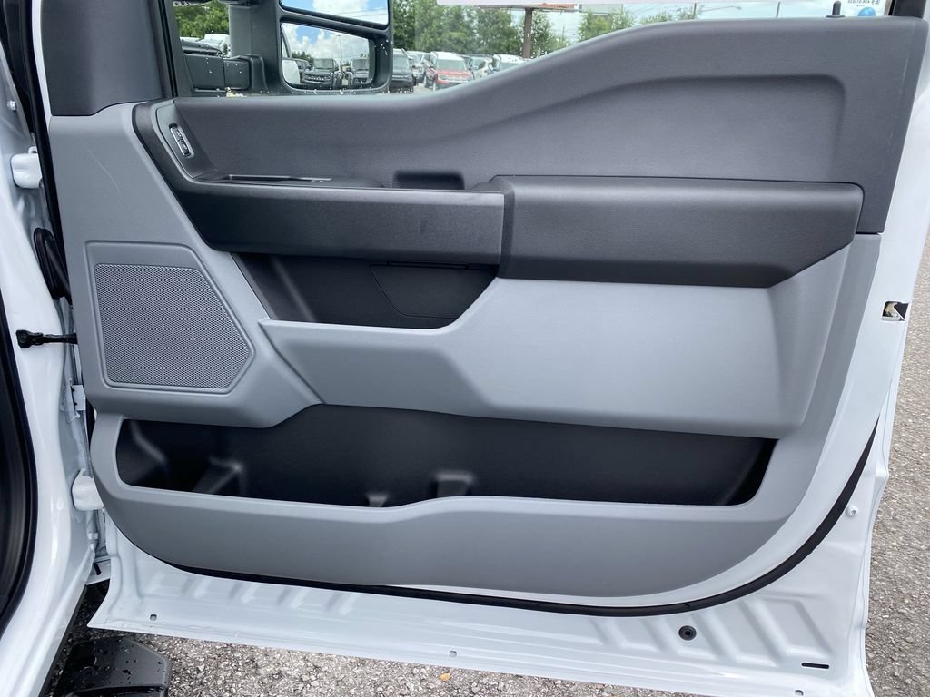 New 2025 Ford F350 XL w/ 360-Degree Camera Package RWD image 27
