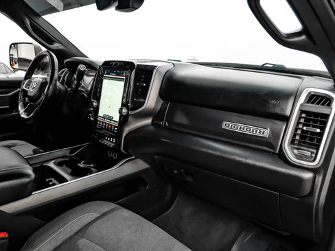 Used 2020 RAM 2500 Big Horn w/ Level 2 Equipment Group AWD/4WD image 17