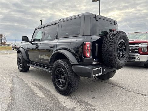 Used 2024 Ford Bronco Wildtrak image 3