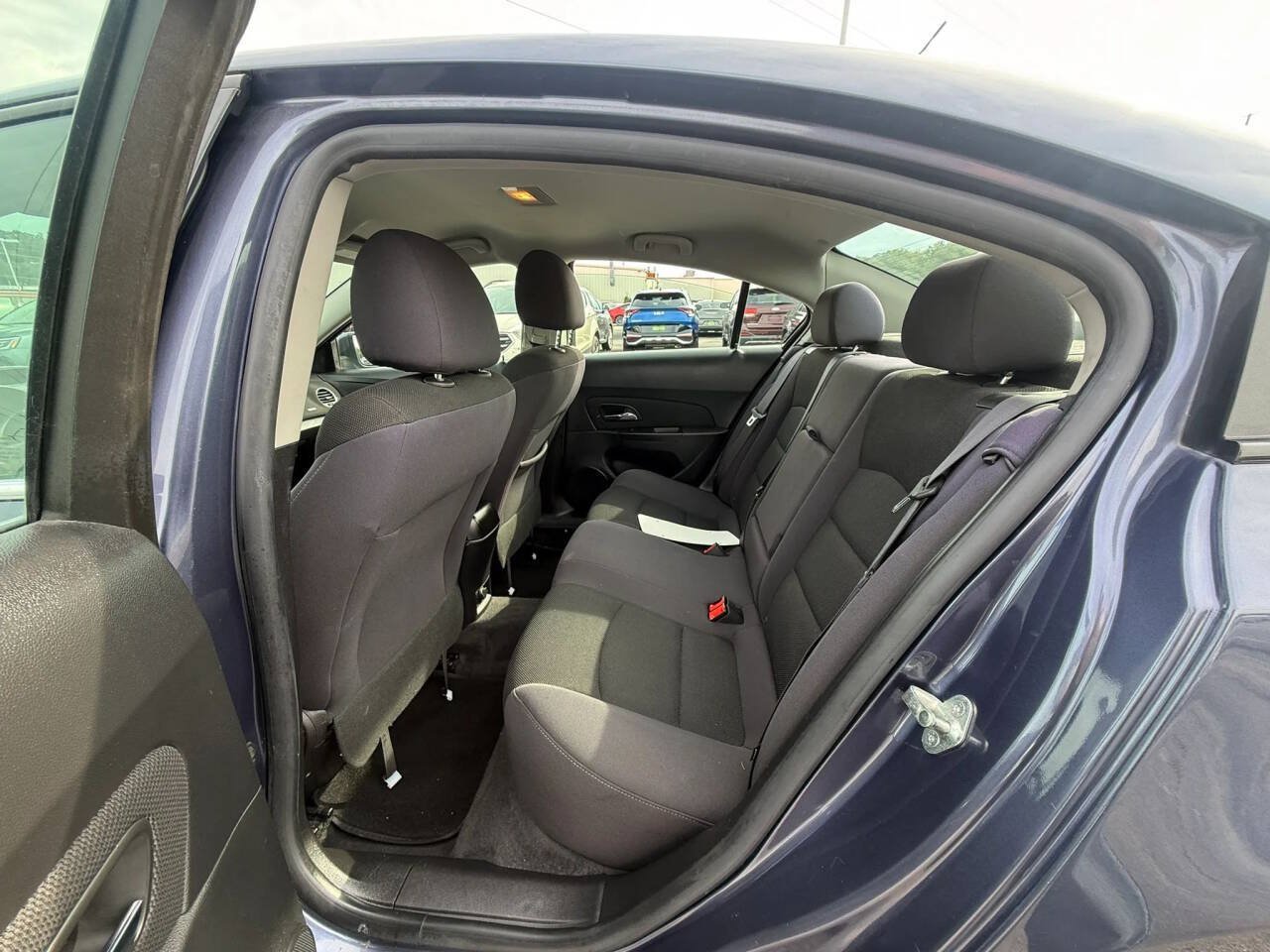 Used 2014 Chevrolet Cruze LT FWD image 17