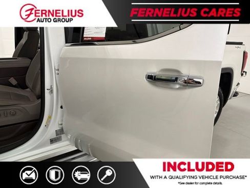 Used 2021 GMC Sierra 1500 SLT w/ SLT Premium Package AWD/4WD image 13