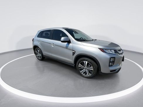 Used 2024 Mitsubishi Outlander Sport LE AWD/4WD image 2