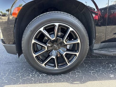 Used 2022 Chevrolet Tahoe RST w/ Luxury Package image 10