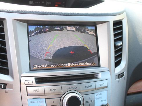 Used 2013 Subaru Outback 2.5i Limited AWD/4WD image 17