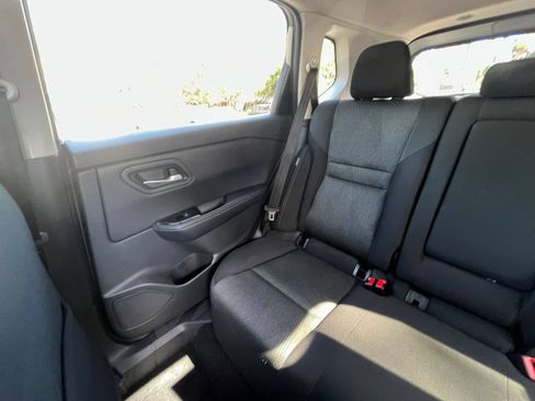 Used 2025 Nissan Rogue SV AWD/4WD image 41