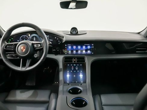 New 2026 Porsche Taycan image 22