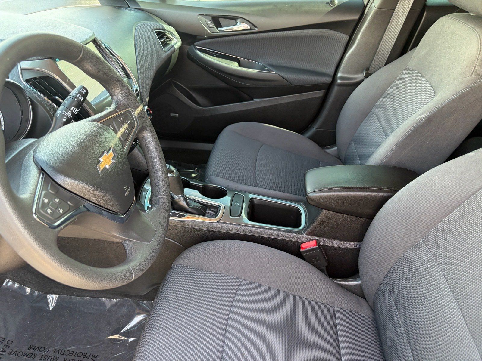 Used 2018 Chevrolet Cruze LT w/ Sun And Sound Package FWD image 15
