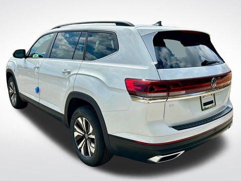 New 2026 Volkswagen Atlas SE FWD image 7