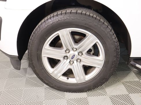 Used 2020 Ford Expedition XLT w/ Equipment Group 202A image 20