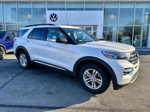 Used 2020 Ford Explorer XLT w/ Equipment Group 202A image 1