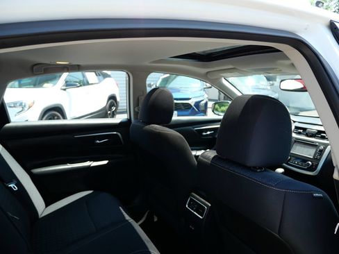 Used 2017 Nissan Altima 2.5 SV w/ Convenience Package FWD image 25
