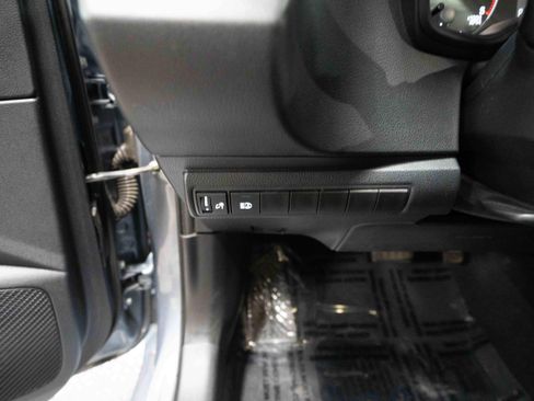 Used 2024 Toyota Corolla LE FWD image 11