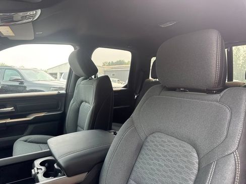 New 2026 RAM 1500 Express AWD/4WD image 16