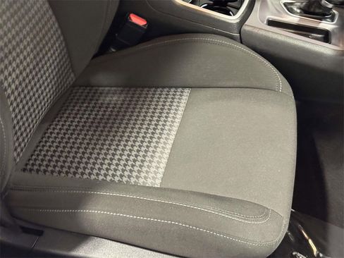 Certified 2023 Dodge Charger GT image 11