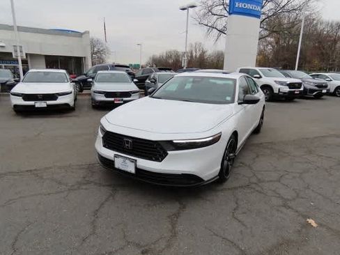 Certified 2025 Honda Accord Sport image 1