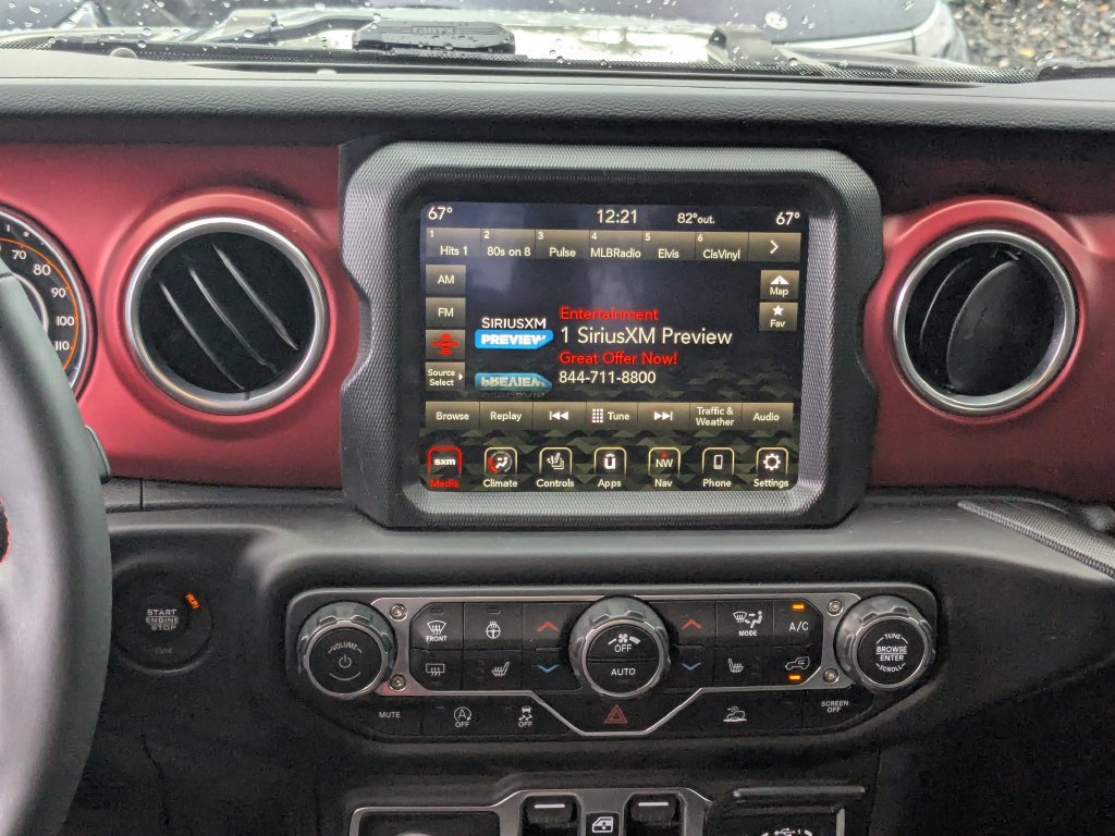 Used 2023 Jeep Gladiator Rubicon w/ LED Lighting Group AWD/4WD image 5