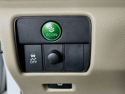 Used 2017 Honda Accord EX-L image 16