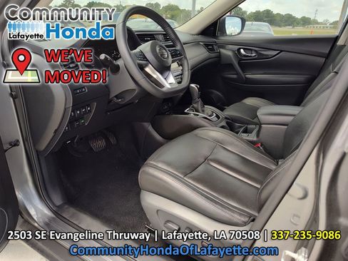 Used 2020 Nissan Rogue SL w/ Premium Package FWD image 2