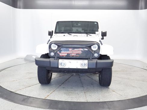 Certified 2017 Jeep Wrangler Unlimited Sahara w/ Connectivity Group AWD/4WD image 11