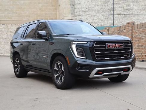 Used 2026 GMC Yukon AT4 Ultimate w/ LPO, Floor Liner Package AWD/4WD image 2