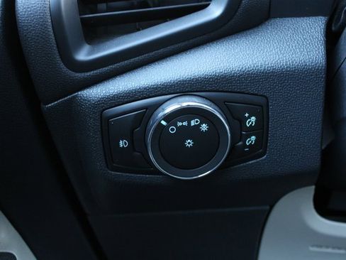 Used 2018 Ford EcoSport SE w/ SE Convenience Package image 10