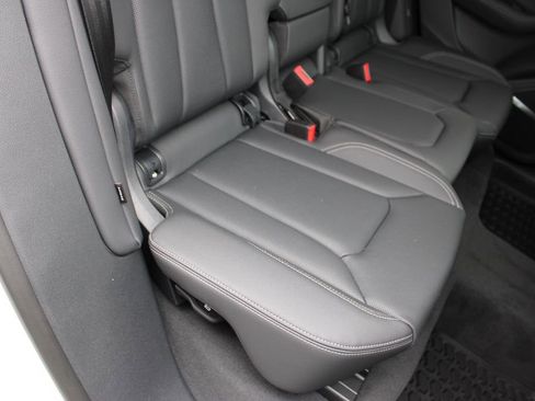 New 2026 Audi Q8 Premium Plus image 27