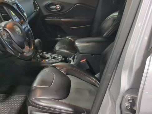 Used 2020 Jeep Cherokee Trailhawk w/ Cold Weather Group AWD/4WD image 20