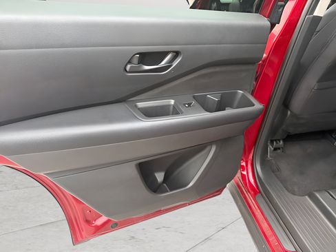 Certified 2024 Nissan Pathfinder SV FWD image 20